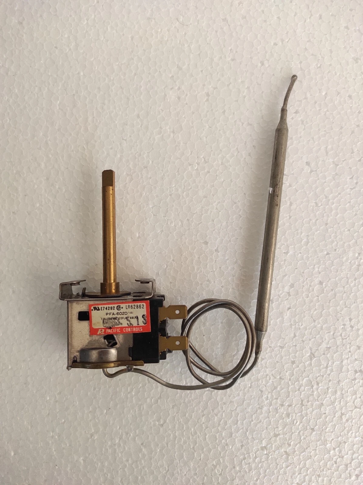 Pacific Controls PFA-602D-05 Thermostat